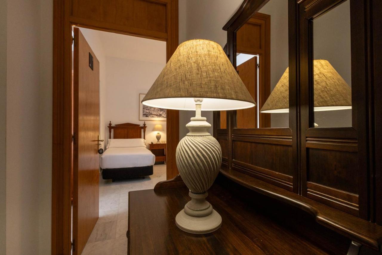 Hotel Tugasa Casa Palacio Medina Sidonia Extérieur photo